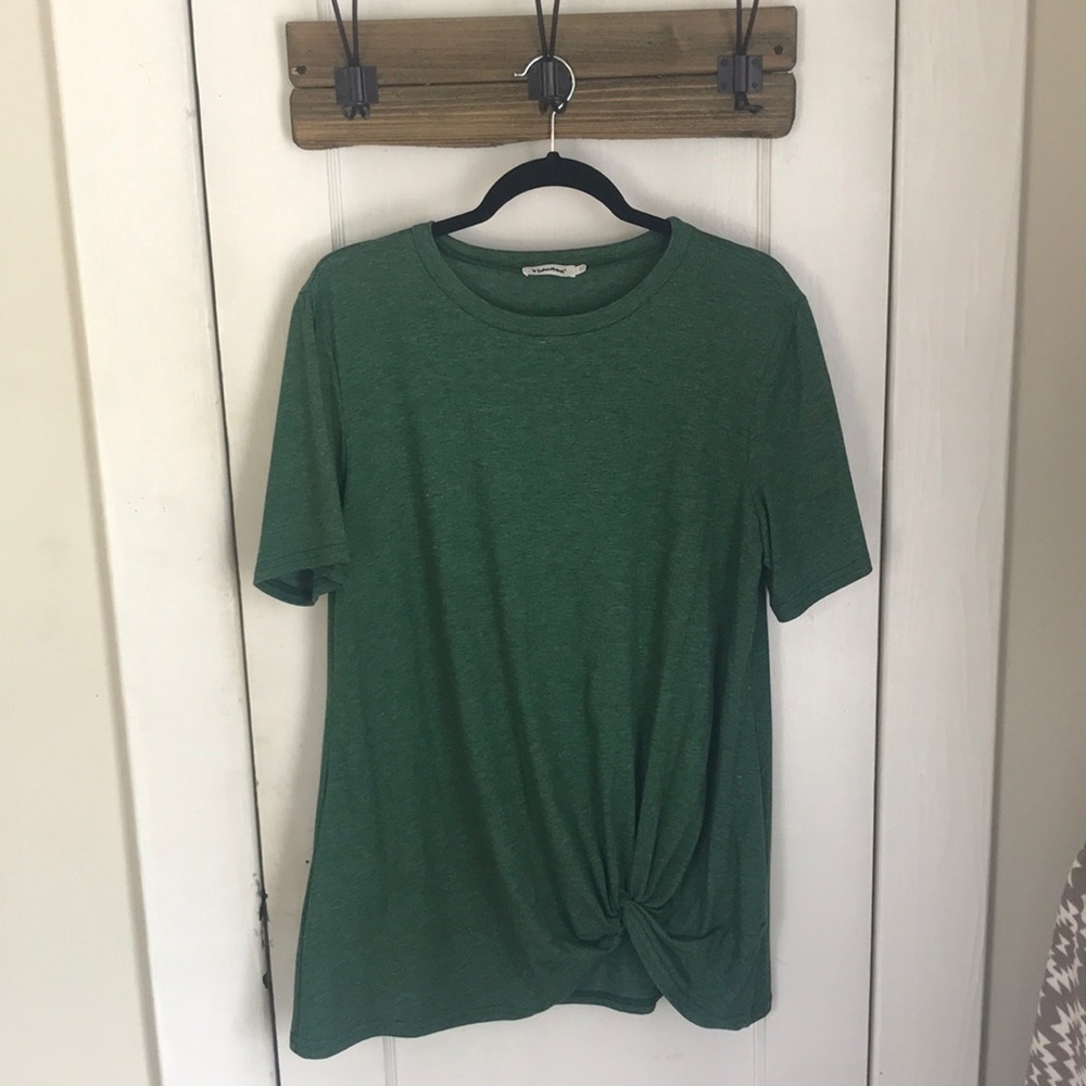 Twist front legging tee